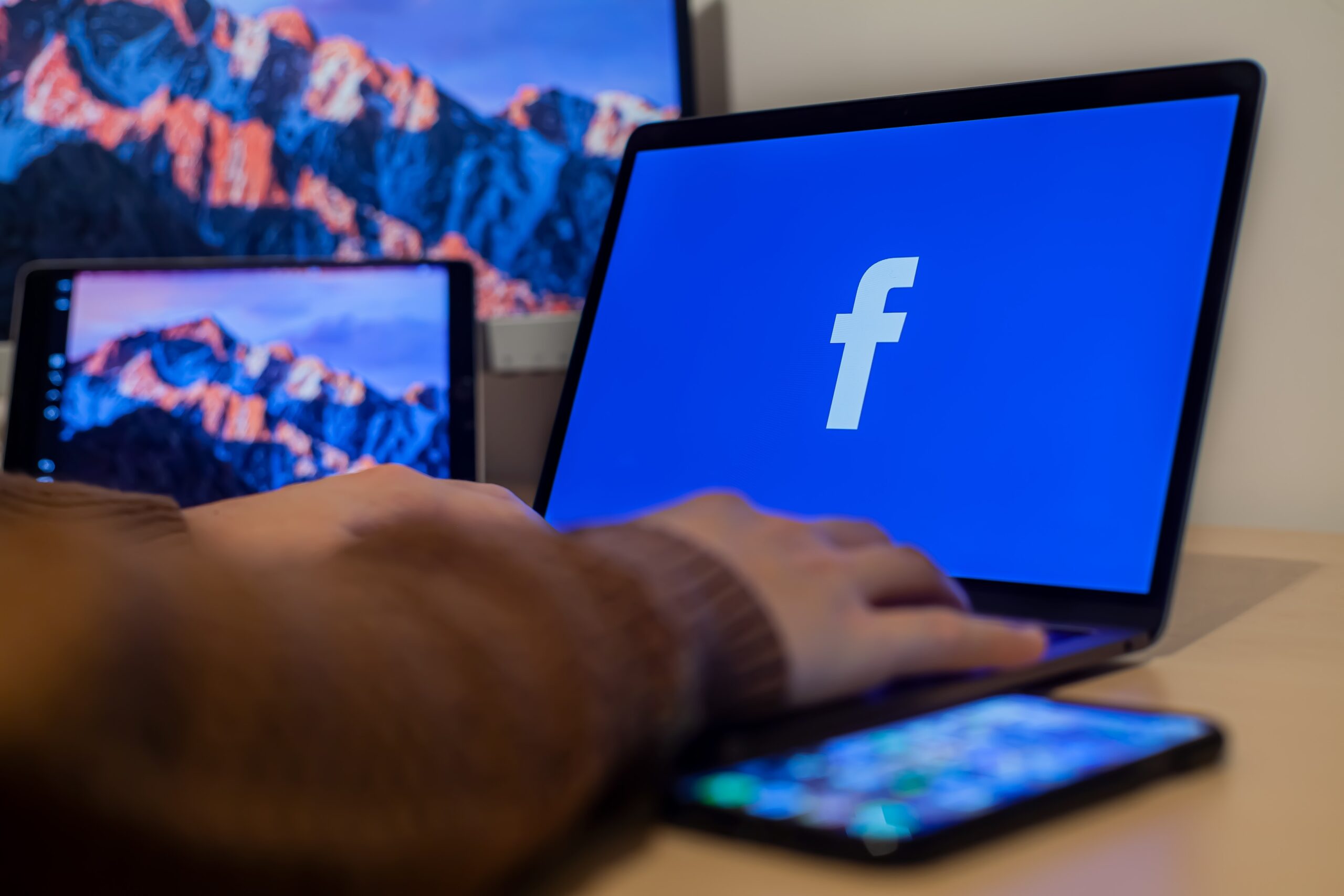 6 Facebook Ad Bidding Strategies & What You Need to Know for iOS 14.5